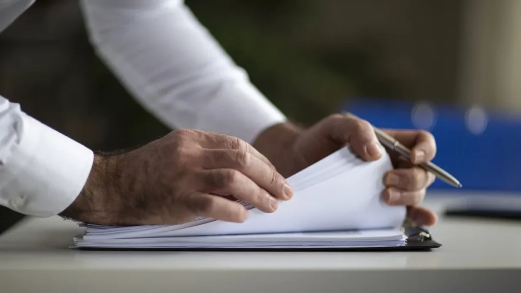 Navigating Water Damage Insurance Claims: Stress-Free Guide